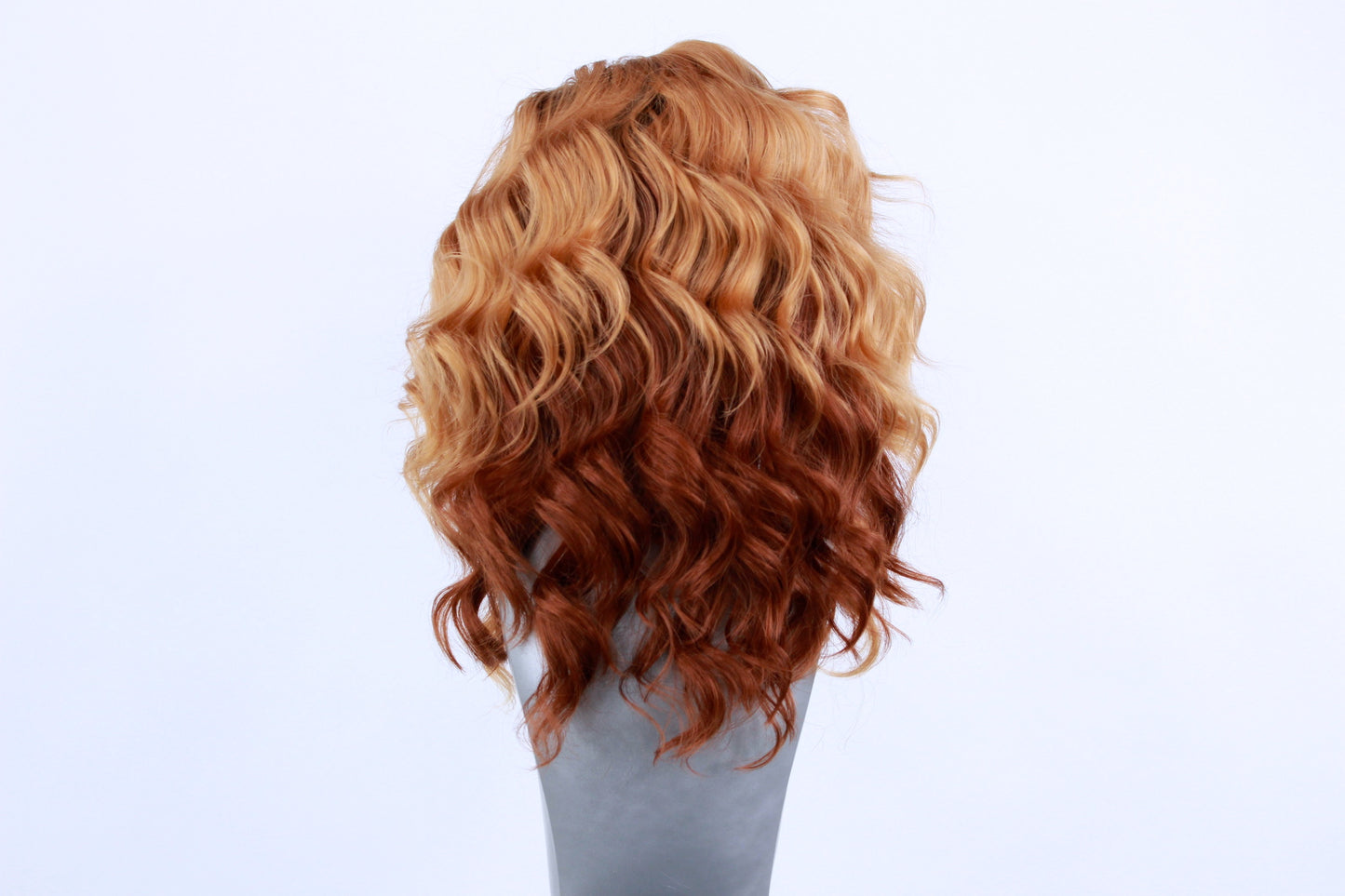 Elle- Layered Honey Blonde