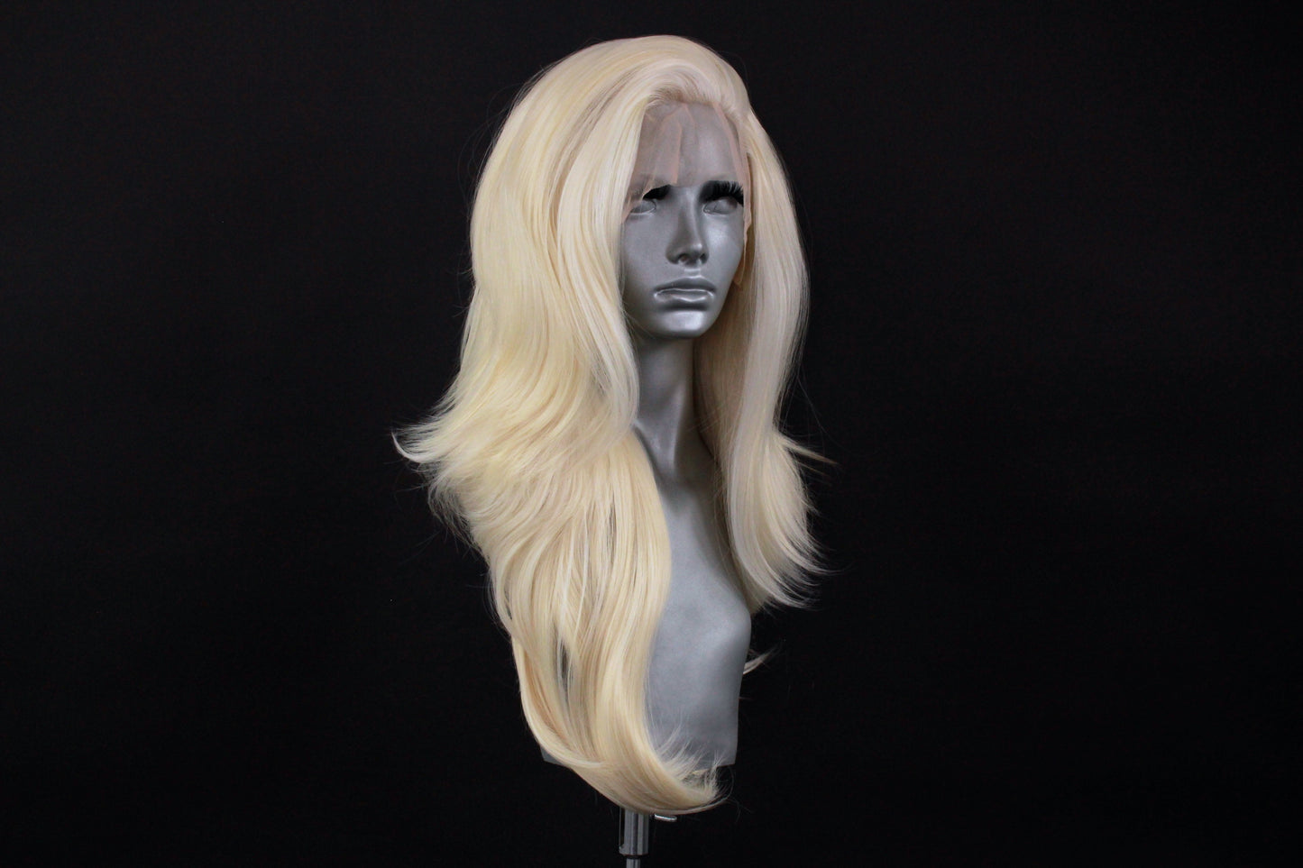 Lily- Pale Platinum