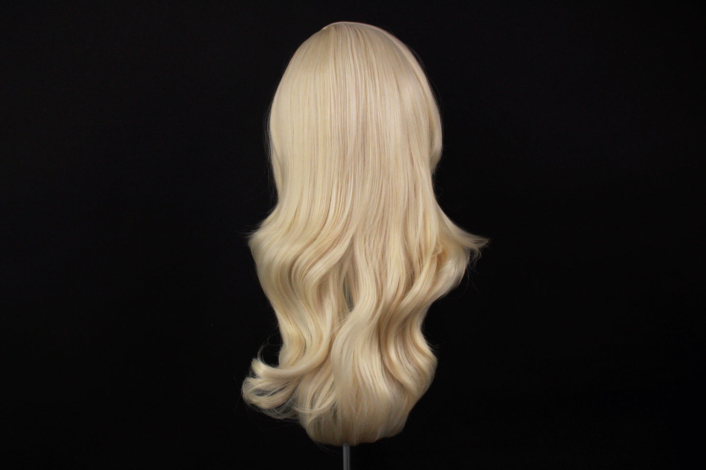 Lily- Pale Platinum